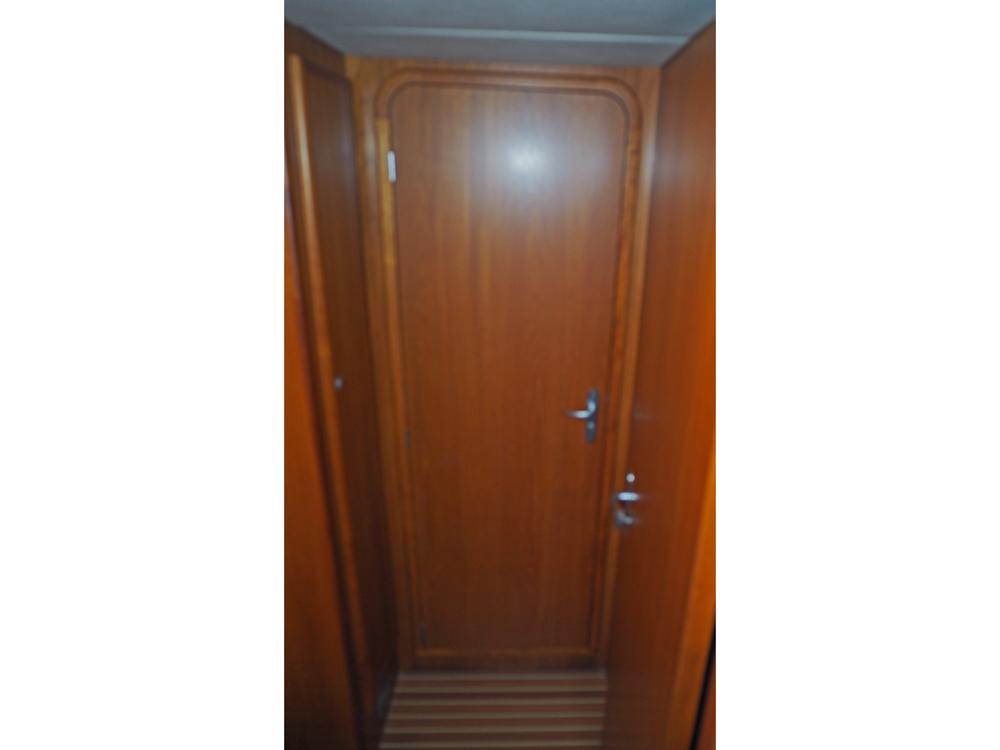 Aft cabin, Accommodation